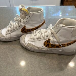 Nike high tops with leopard suede swoosh size 6 women/ teens